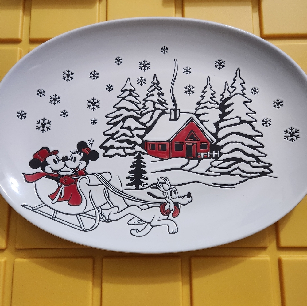 Disney platter